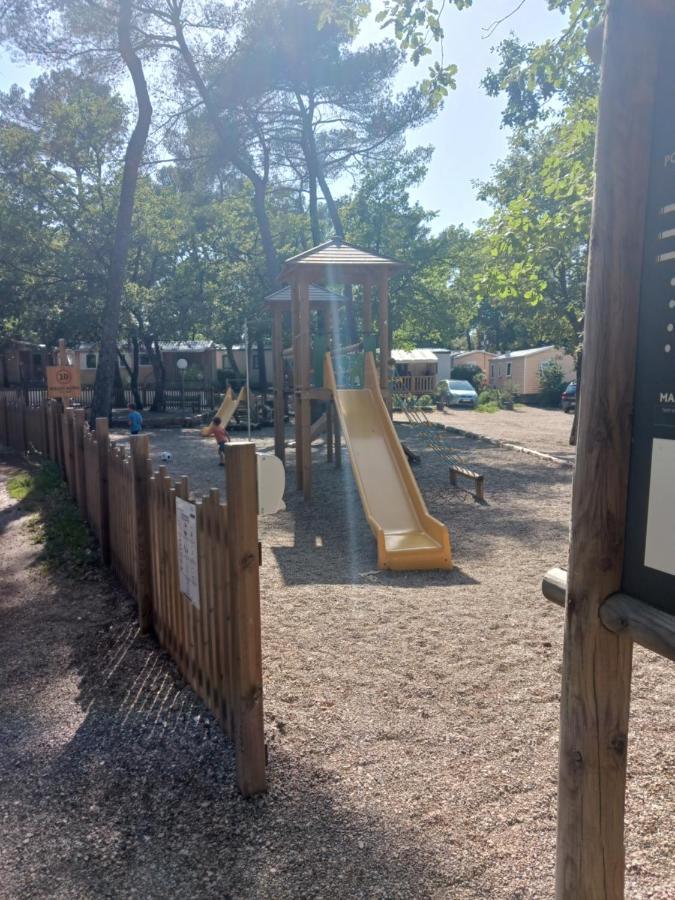 Domaine De La Sainte Baume Hotel Nans-les-Pins Kültér fotó